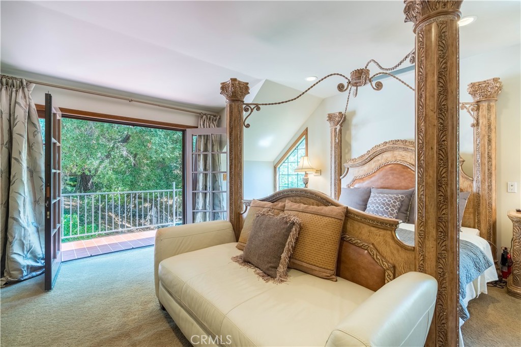 375 Berkshire Avenue Property Photo 46