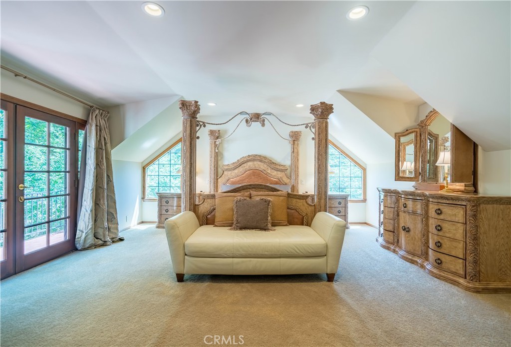 375 Berkshire Avenue Property Photo 47