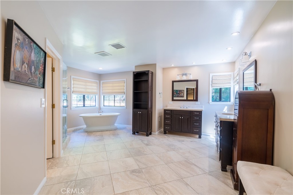 375 Berkshire Avenue Property Photo 50