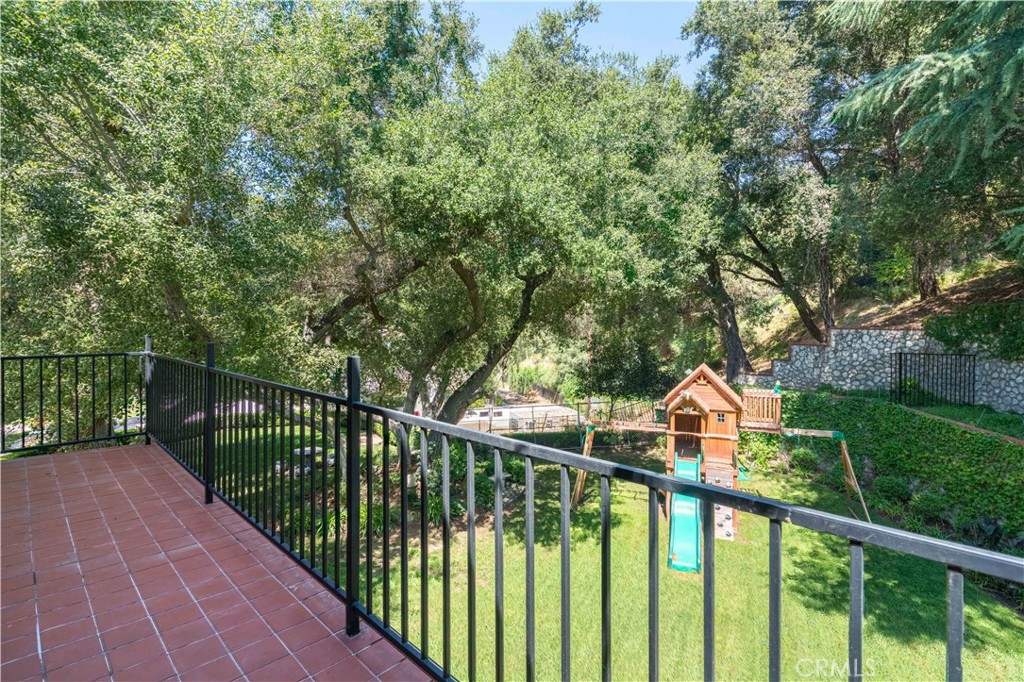 375 Berkshire Avenue Property Photo 66