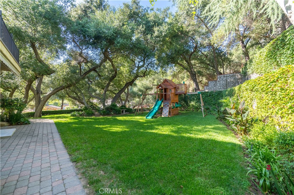 375 Berkshire Avenue Property Photo 71