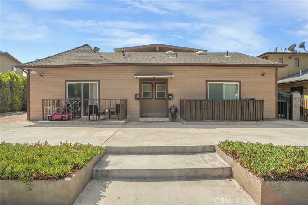 1344 E Broadway Property Photo 6