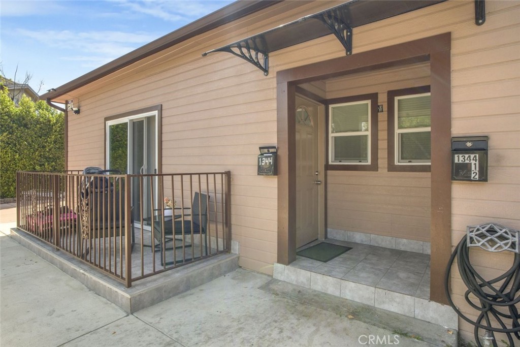 1344 E Broadway Property Photo 8