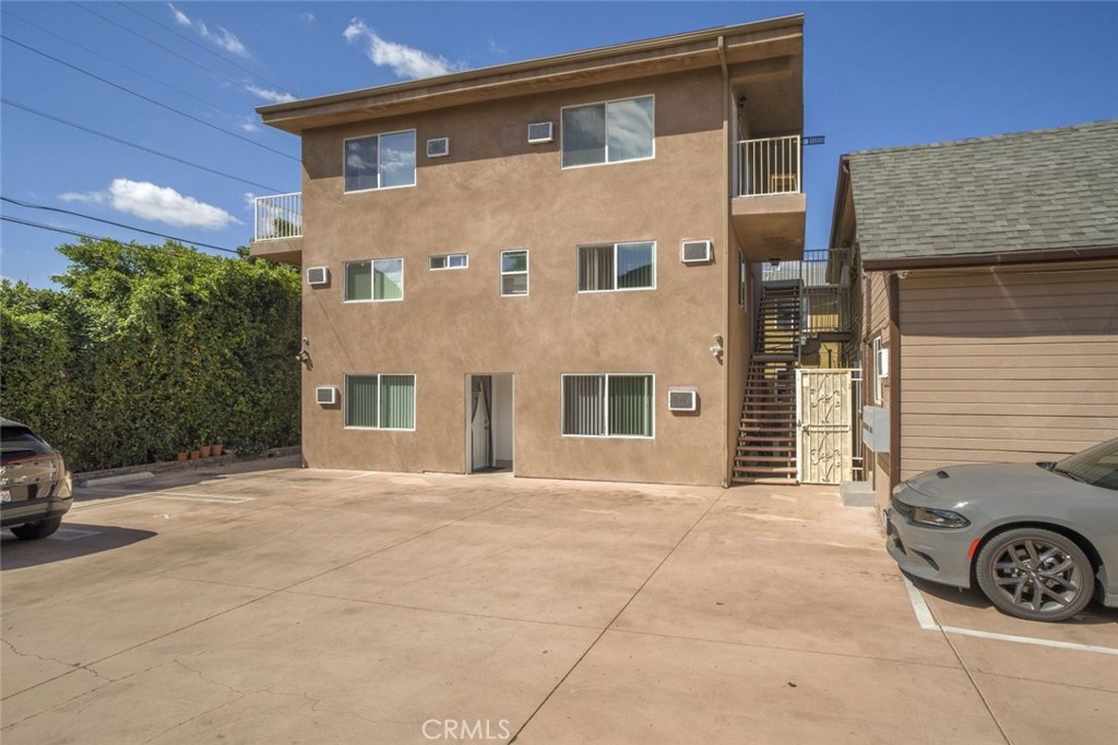 1344 E Broadway Property Photo 11
