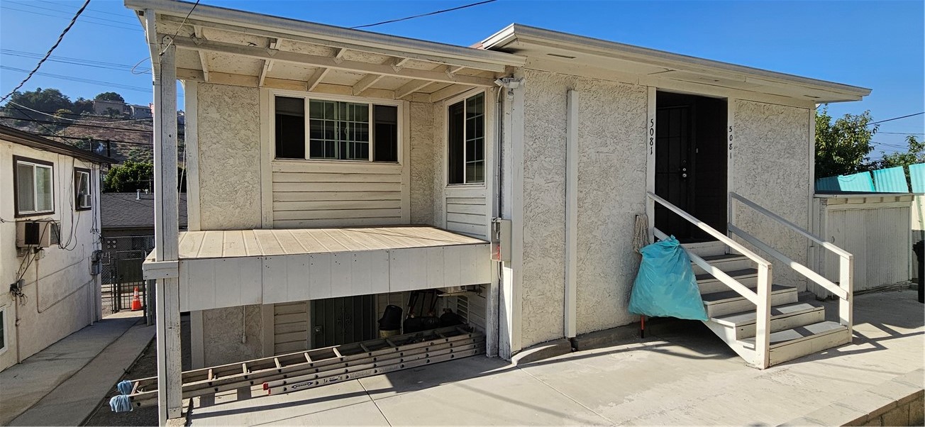5081 -5083 Borland Road Property Photo 3