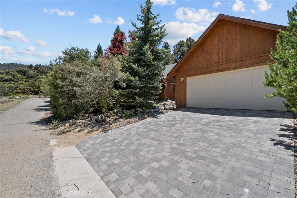 14329 Voltaire Drive Property Photo 26