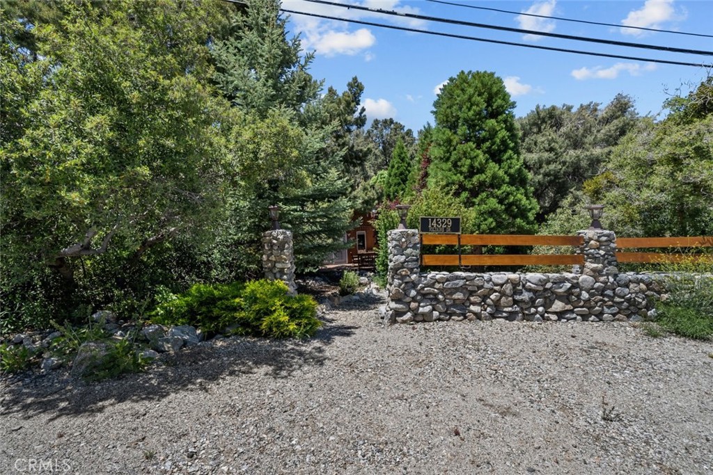 14329 Voltaire Drive Property Photo 34