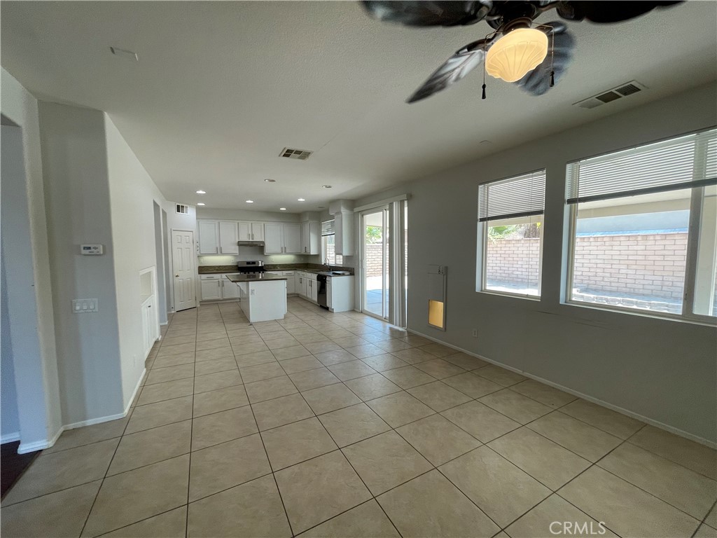 37222 Camden Dr Property Photo 12
