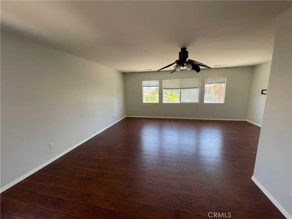 37222 Camden Dr Property Photo 20