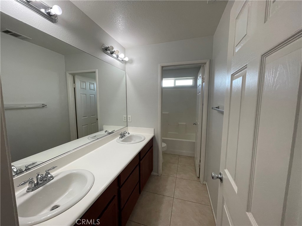 37222 Camden Dr Property Photo 22