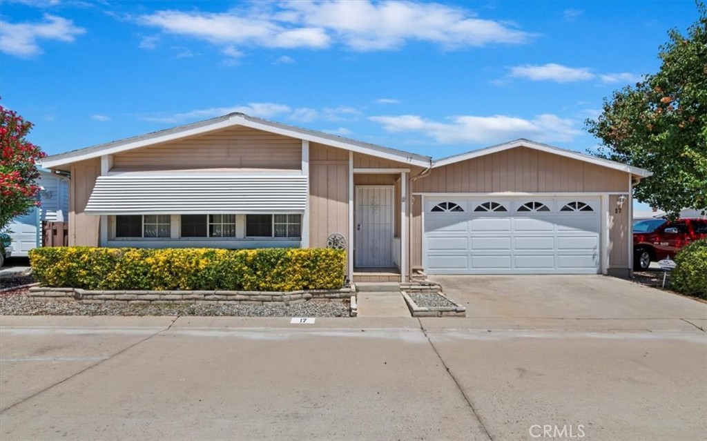 27250 Murrieta RD 17 Property Photo 1