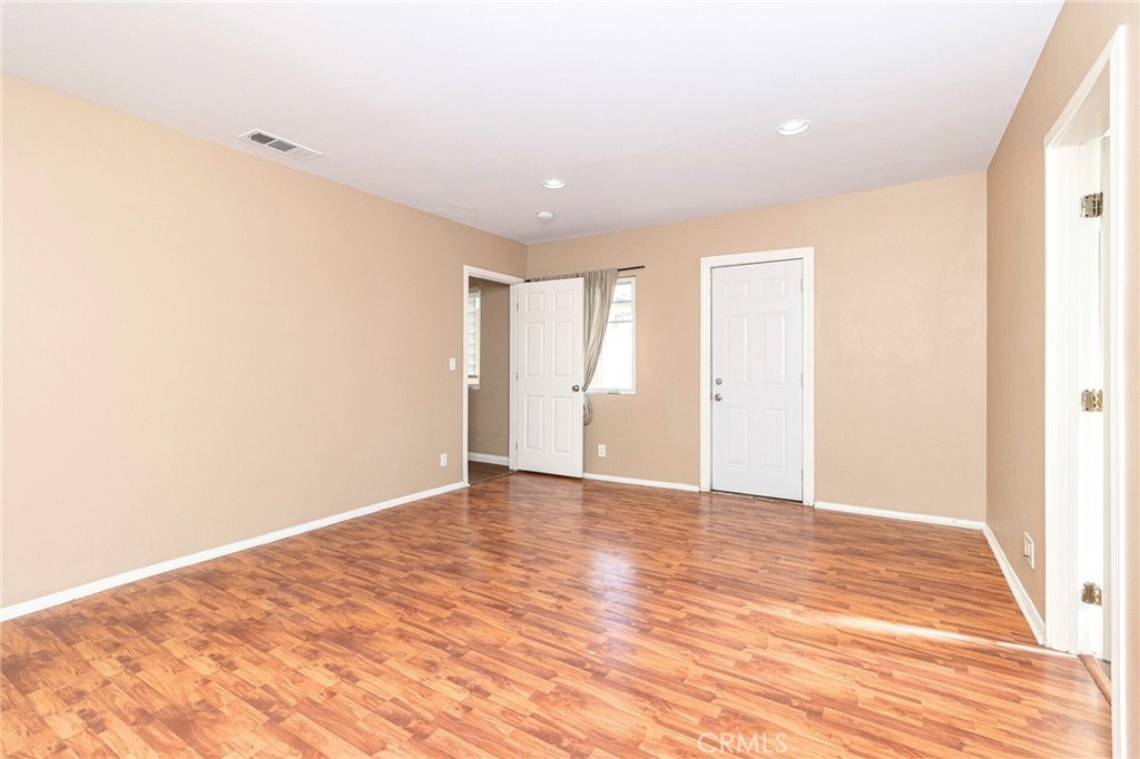 17844 Hartland Street Property Photo 13
