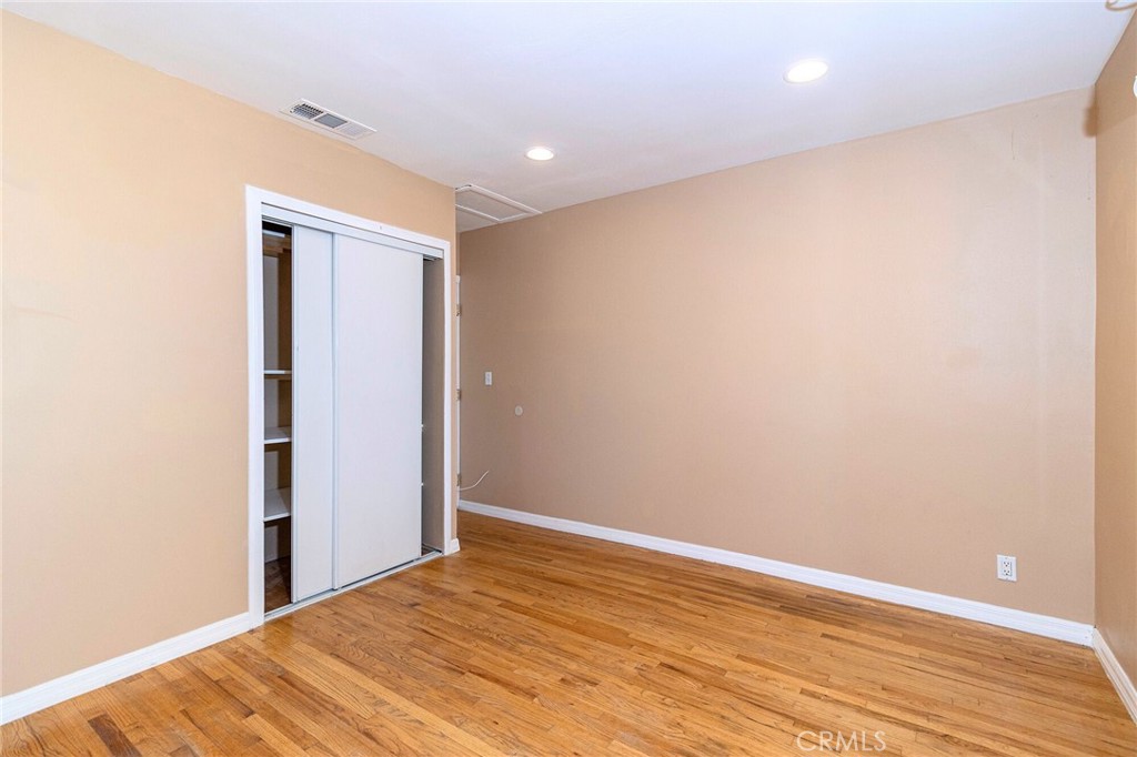 17844 Hartland Street Property Photo 15