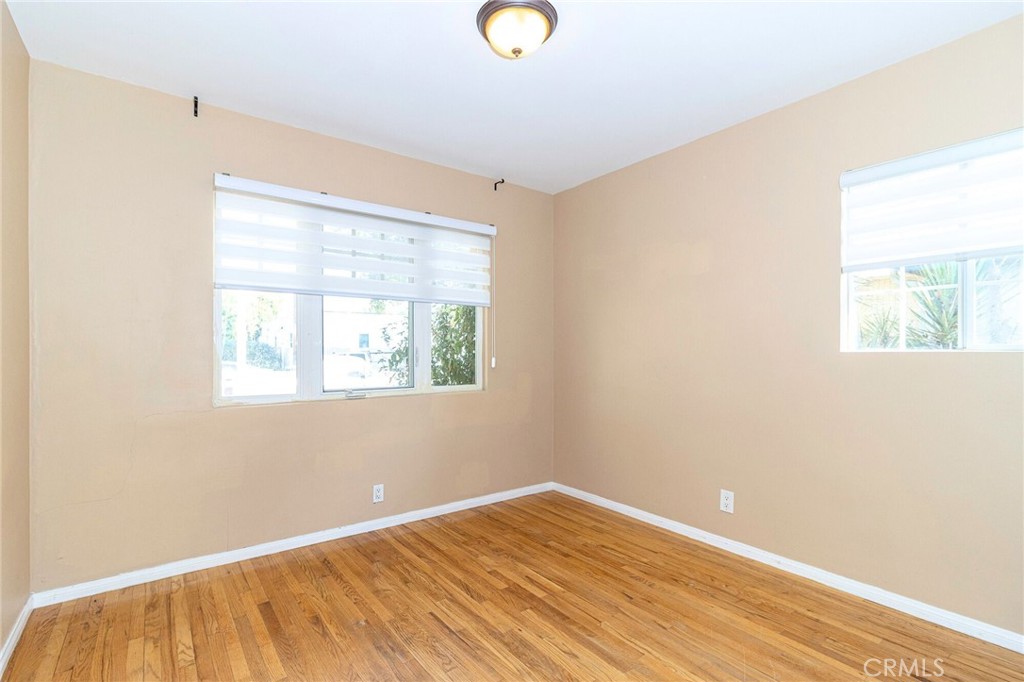 17844 Hartland Street Property Photo 18