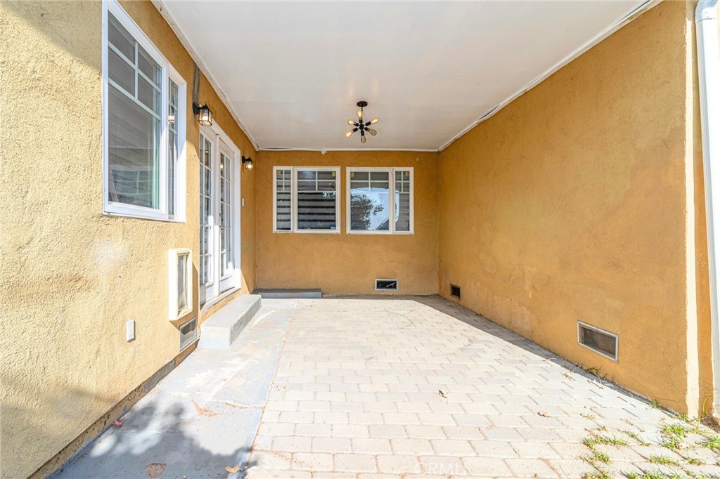 17844 Hartland Street Property Photo 23