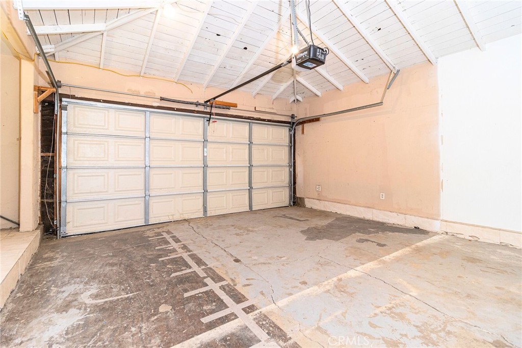 17844 Hartland Street Property Photo 24
