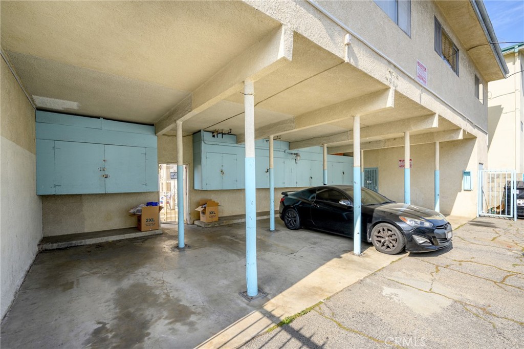 208 E Chevy Chase Drive 12 Property Photo 17