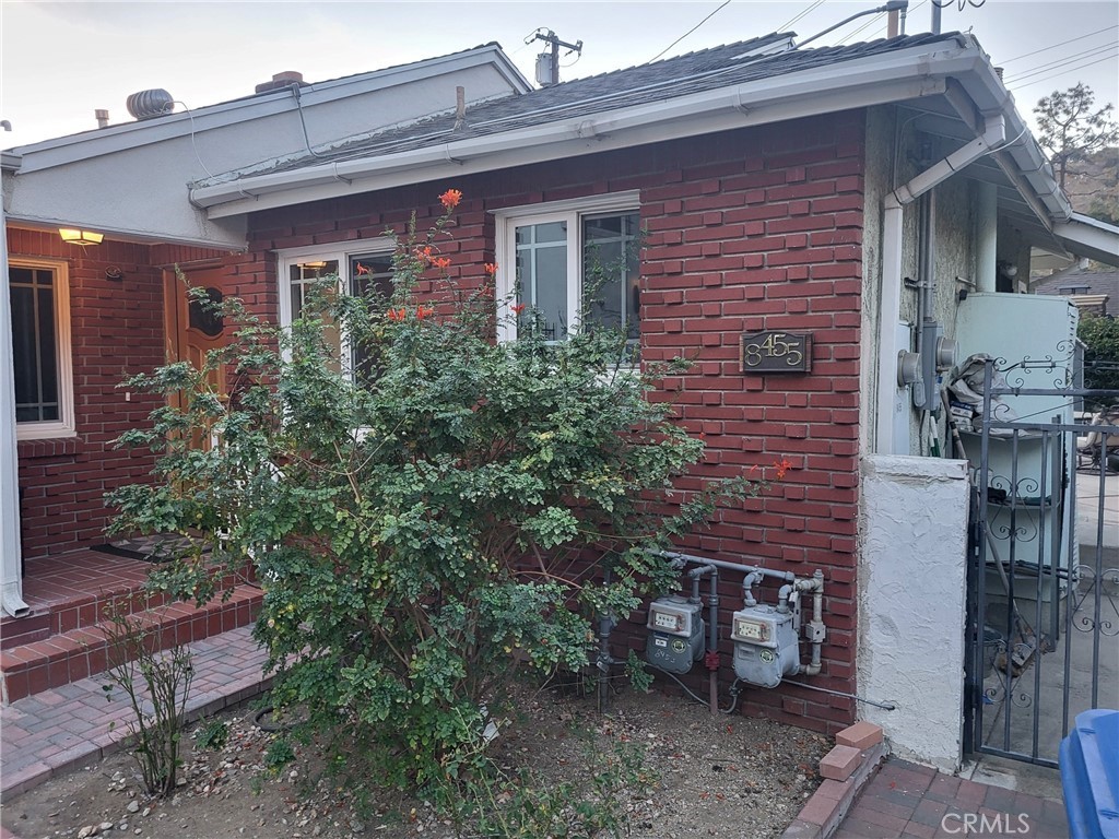 8455 Springford Drive Property Photo 1