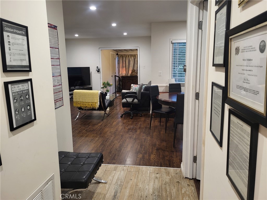 8455 Springford Drive Property Photo 4