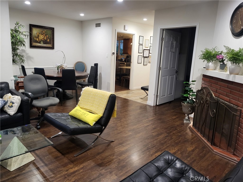 8455 Springford Drive Property Photo 8