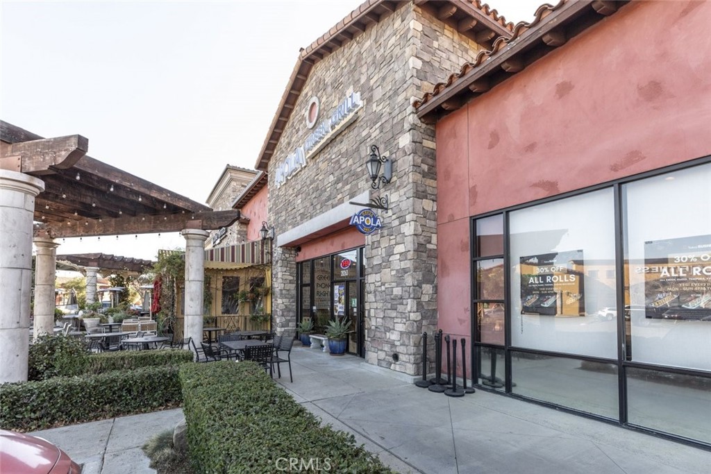 28263 Newhall Ranch Road Property Photo 6