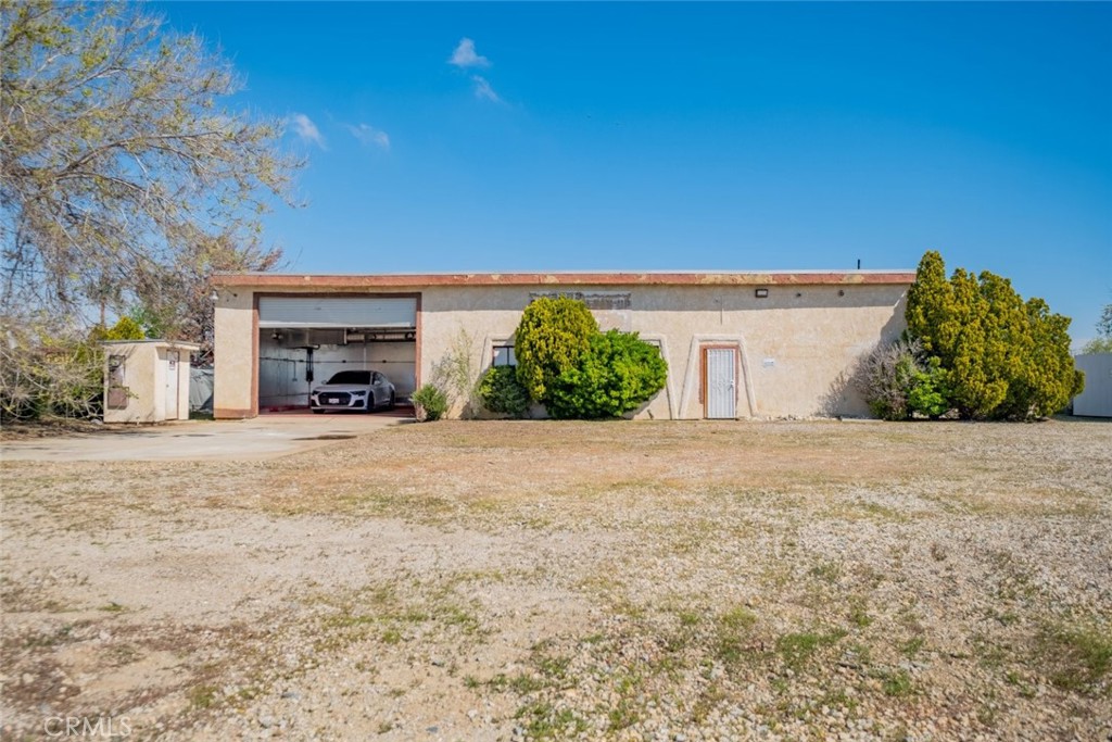 3323 E Avenue I Property Photo 1