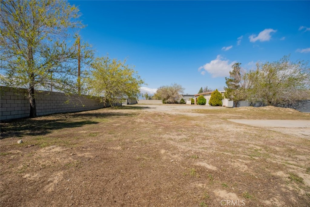 3323 E Avenue I Property Photo 3