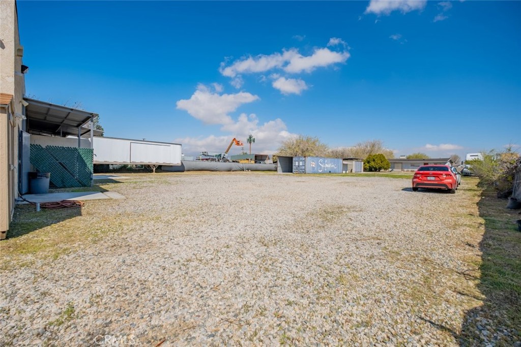 3323 E Avenue I Property Photo 5