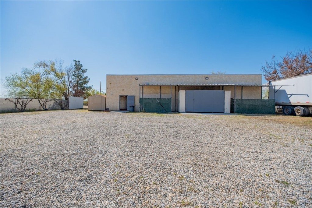 3323 E Avenue I Property Photo 7