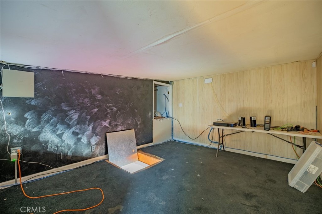 3323 E Avenue I Property Photo 13