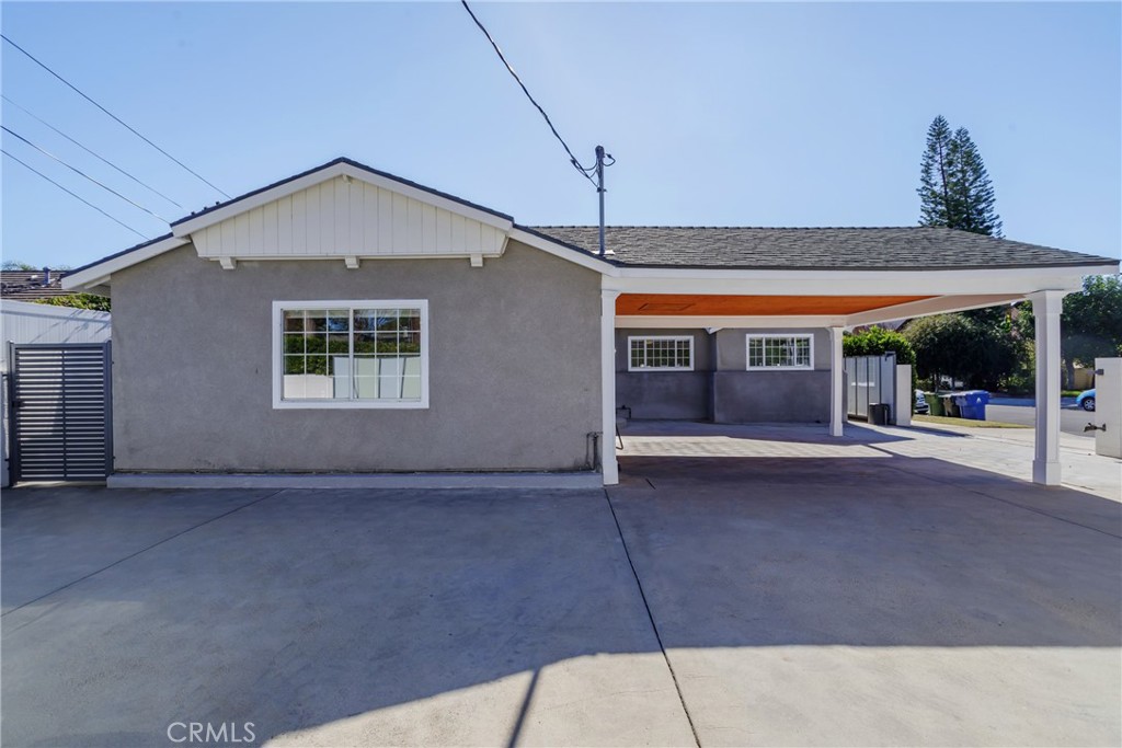 12428 Debby Street Property Photo 2
