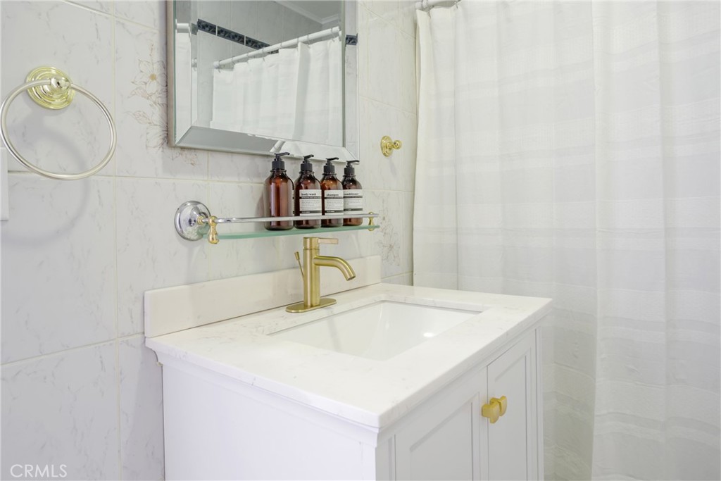 12428 Debby Street Property Photo 33