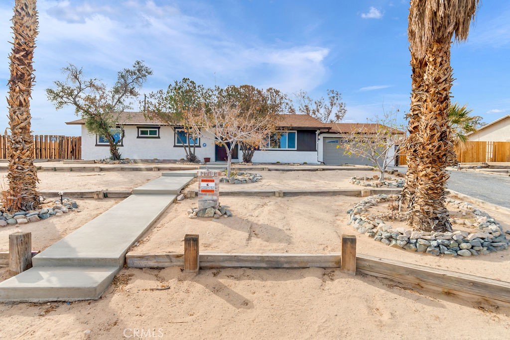 73843 White Sands Drive Property Photo 1