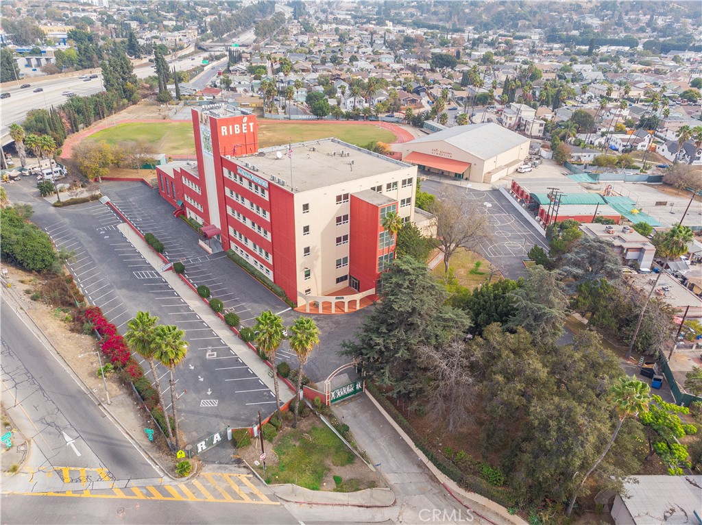 2911 N San Fernando Road Property Photo 4