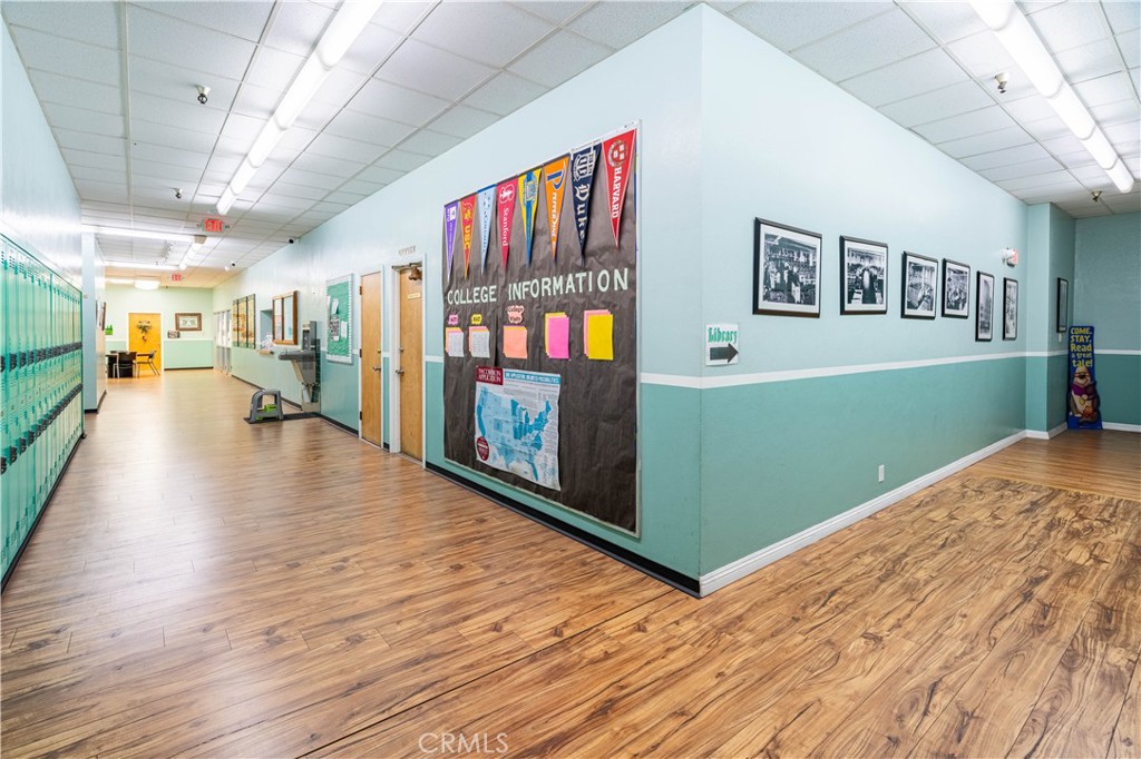 2911 N San Fernando Road Property Photo 14