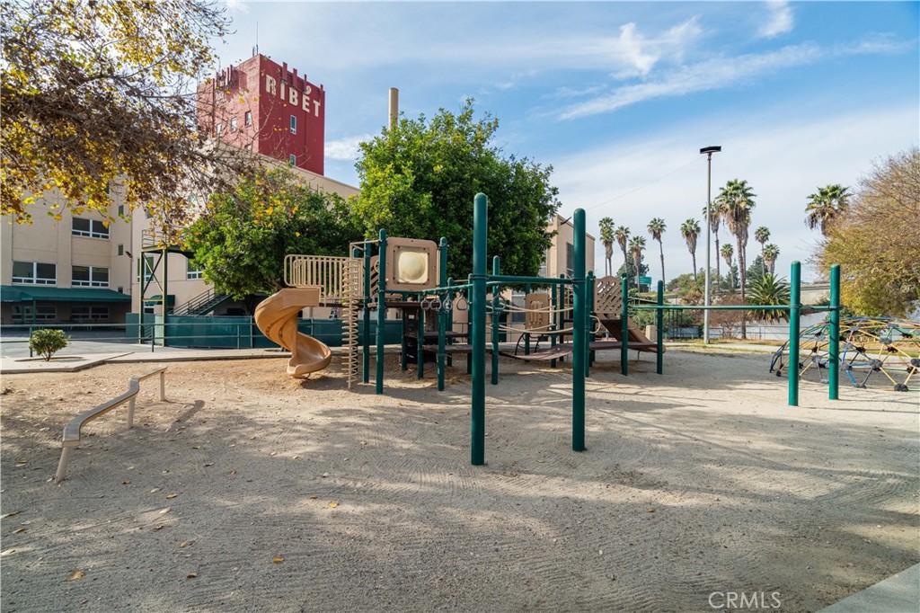 2911 N San Fernando Road Property Photo 47