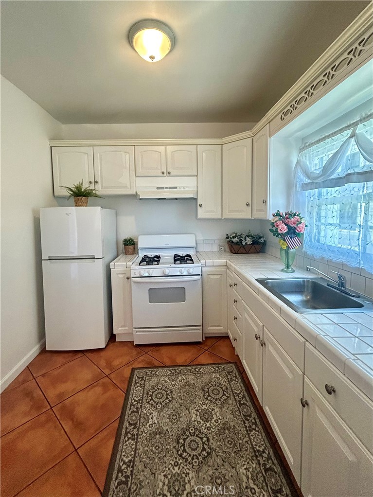 2121 James M Wood Boulevard 224 Property Photo 13