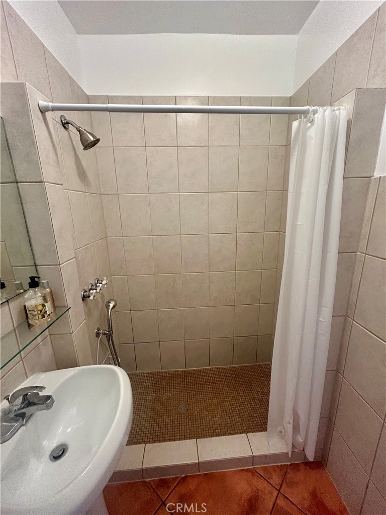 2121 James M Wood Boulevard 224 Property Photo 17