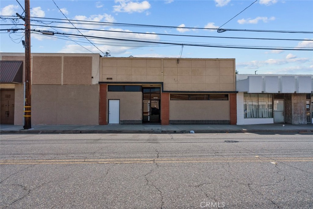 12132 Front Street Property Photo 7