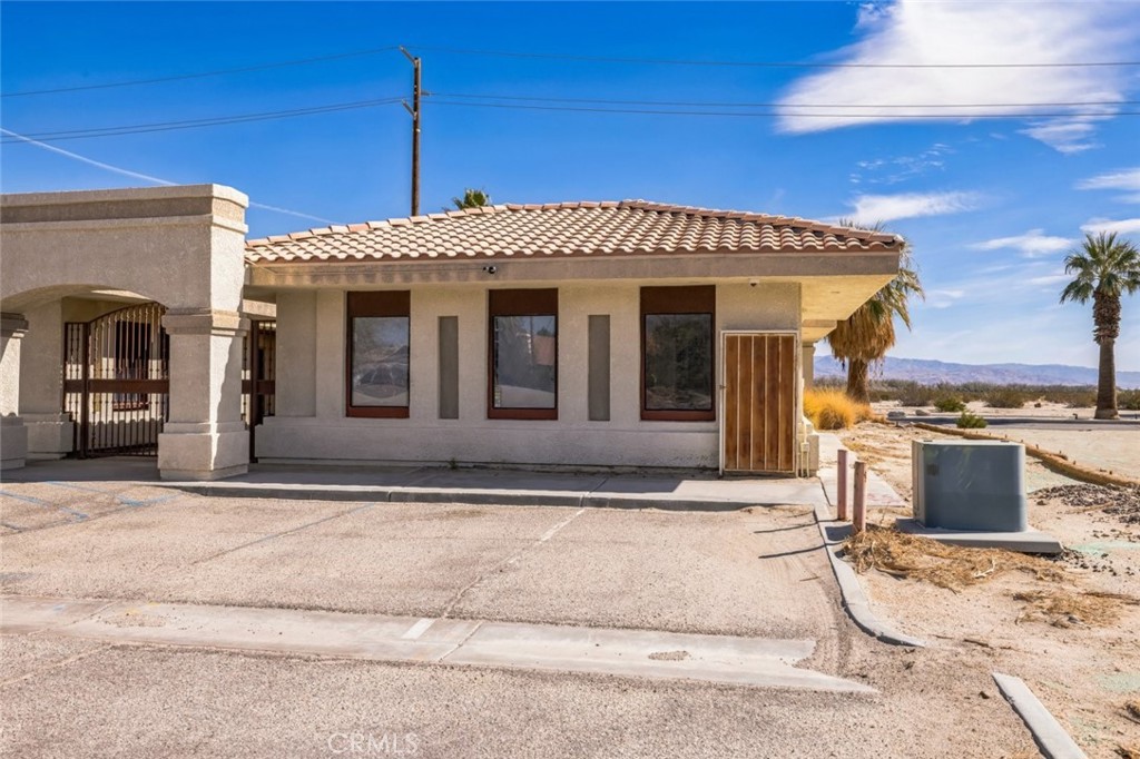 28401 Date Palm Drive Property Photo 7