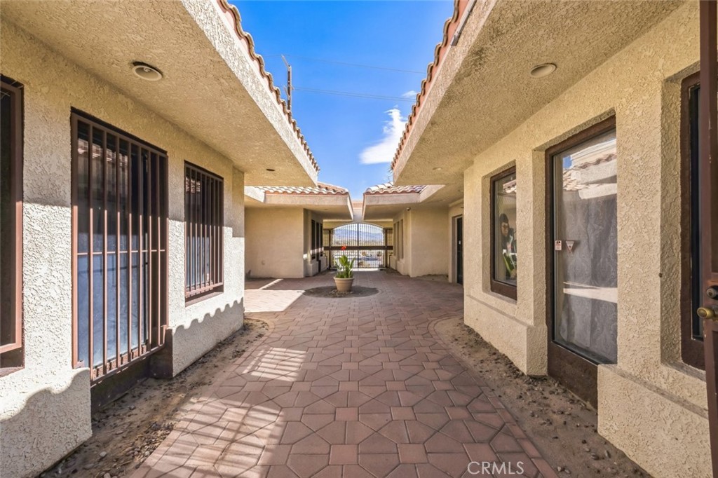 28401 Date Palm Drive Property Photo 8