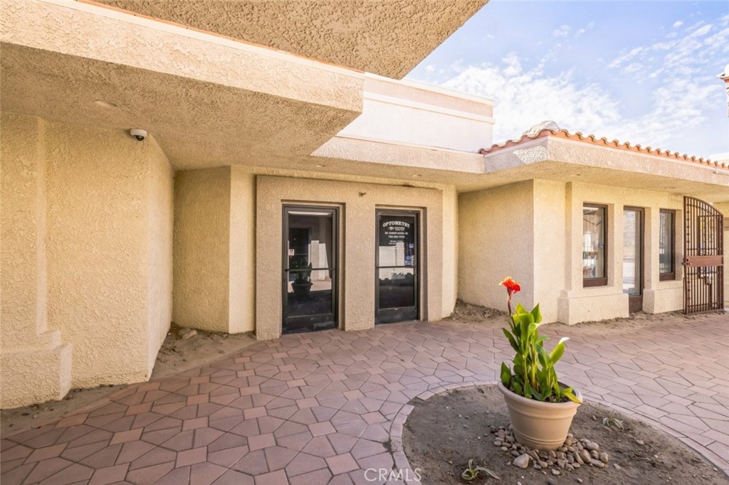 28401 Date Palm Drive Property Photo 10