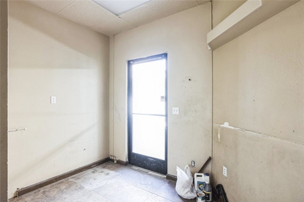 28401 Date Palm Drive Property Photo 18