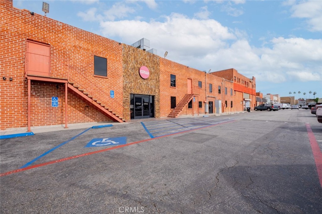 8206 Firestone Boulevard Property Photo 11