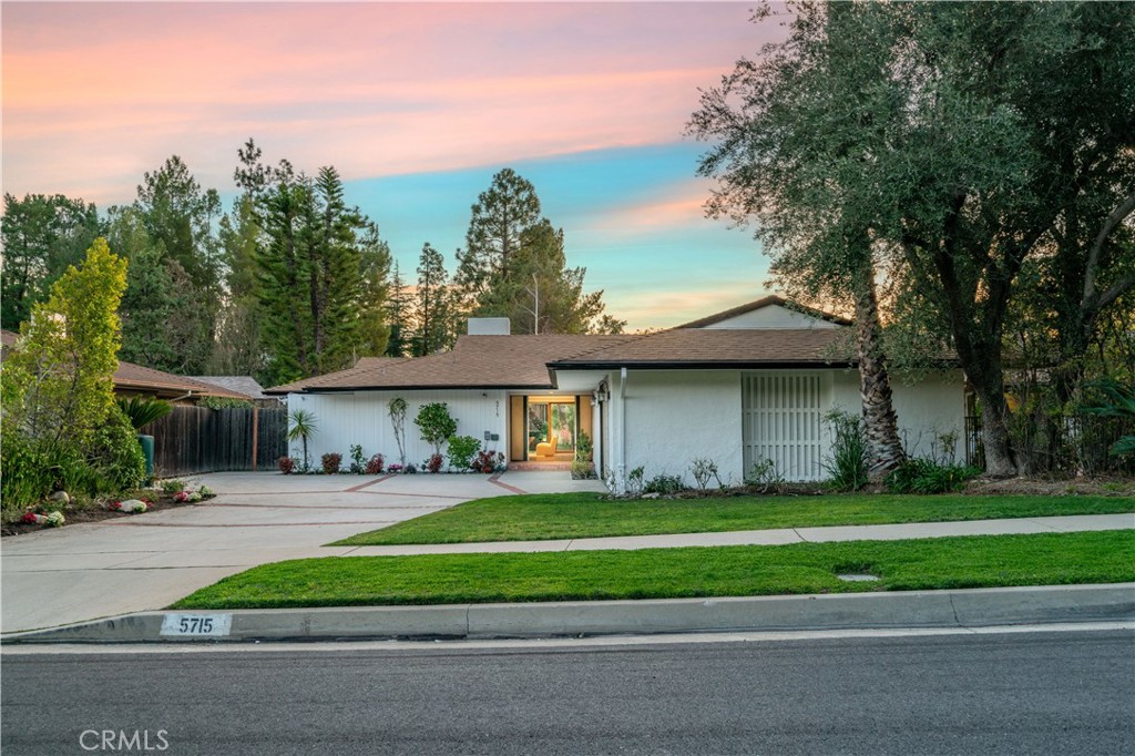 5715 Summit Crest Drive Property Photo