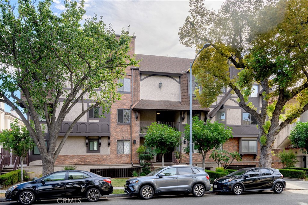 366 W California Avenue Property Photo