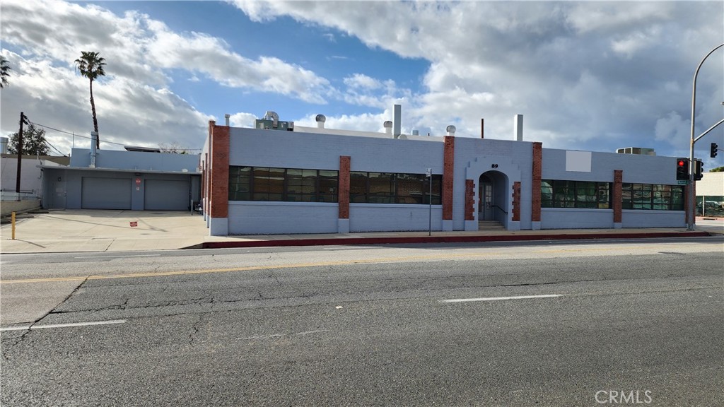89 N San Gabriel Boulevard Property Photo 1