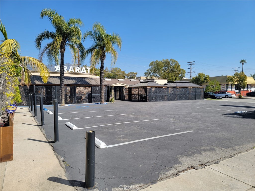 6430 San Fernando Road Property Photo
