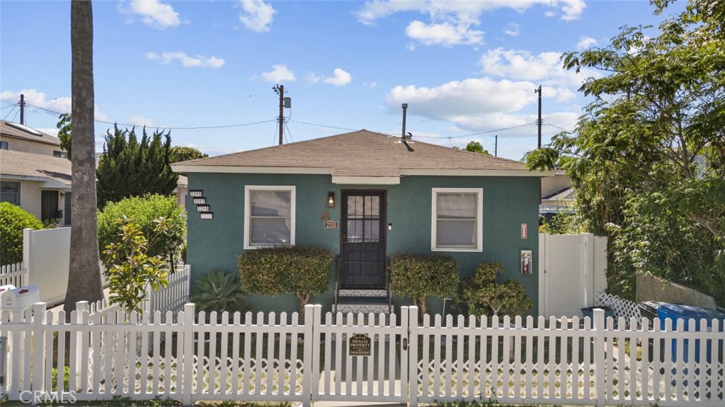 2215 S Mesa Street Property Photo