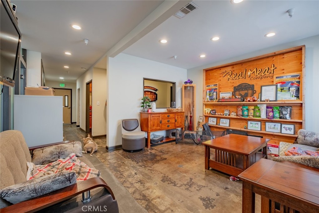 14122 Aetna Street Property Photo 35